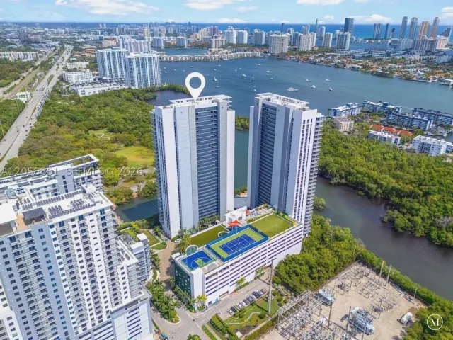 3-bedroom condo for rent in North Miami Beach - 16385 Biscayne Blvd 3201 - MondialRealty