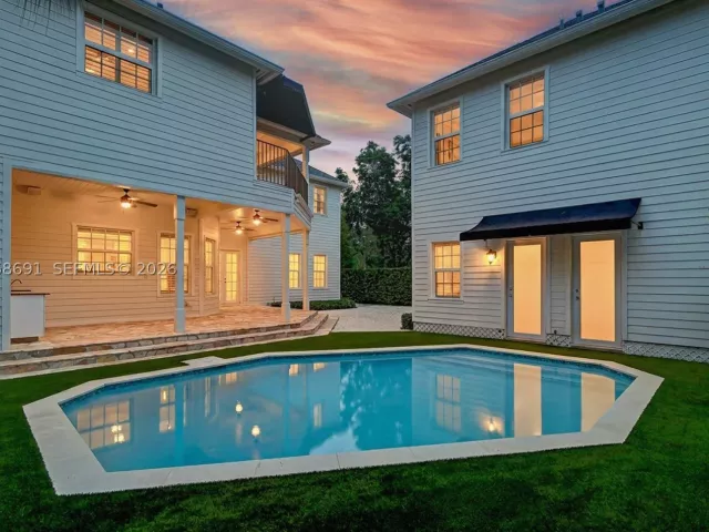 5-bedroom home for rent in Miami - 5000 SW 73rd Ter - MondialRealty