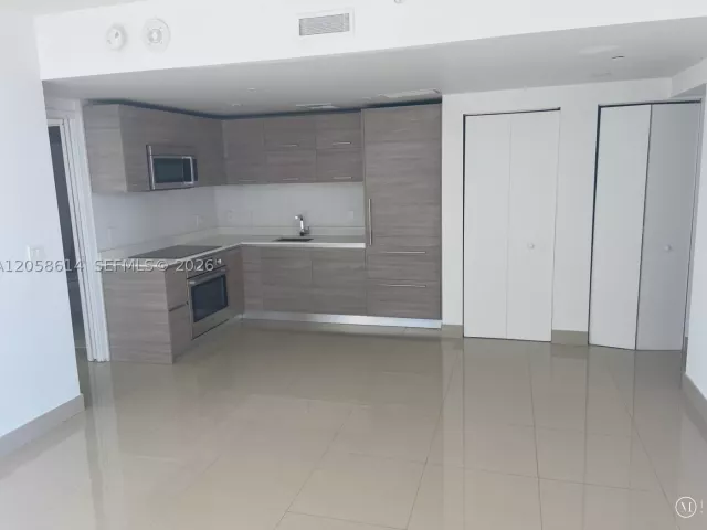 1-bedroom condo for sale in Miami - 1300 S Miami Ave 2207 - MondialRealty