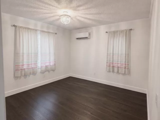3-bedroom home for rent in Cooper City - 5040 SW 117th Way - MondialRealty
