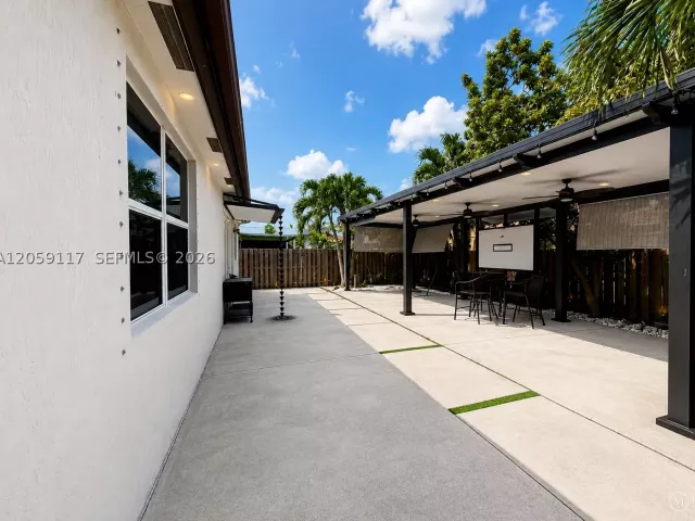 3-bedroom home for sale in Homestead - 25163 SW 118th Pl - MondialRealty