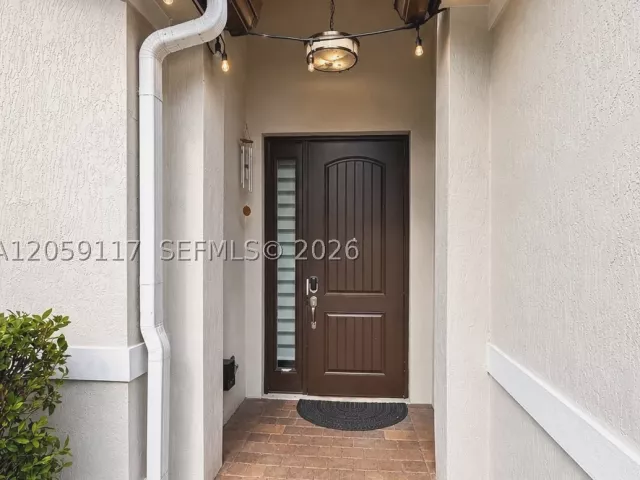 3-bedroom home for sale in Homestead - 25163 SW 118th Pl - MondialRealty