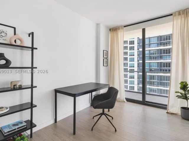 3-bedroom condo for rent in Miami - 1300 S Miami Ave 3406 - MondialRealty