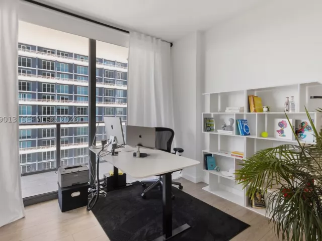 3-bedroom condo for rent in Miami - 1300 S Miami Ave 3406 - MondialRealty