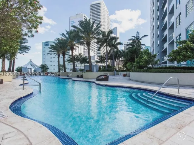 2-bedroom condo for rent in Miami - 244 Biscayne Blvd 1002 - MondialRealty