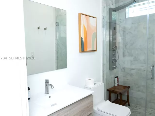 3-bedroom home for rent in Miami - 3524 SW 25th Ter A - MondialRealty