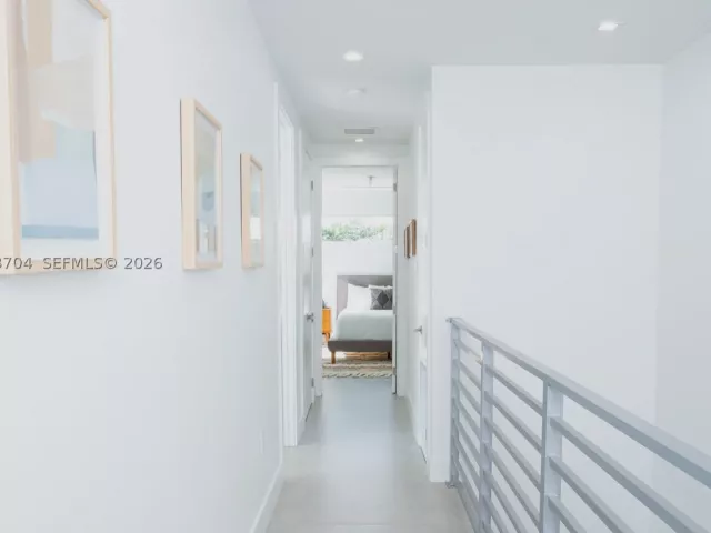 3-bedroom home for rent in Miami - 3524 SW 25th Ter A - MondialRealty