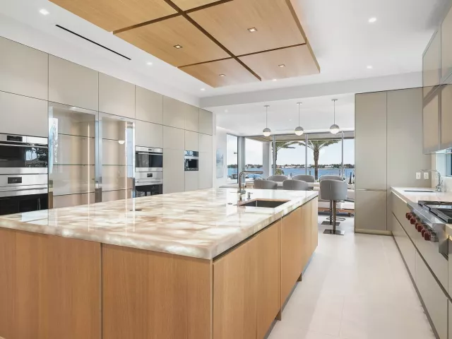 7-bedroom home for sale in West Palm Beach - 3030 WASHINGTON Road - MondialRealty