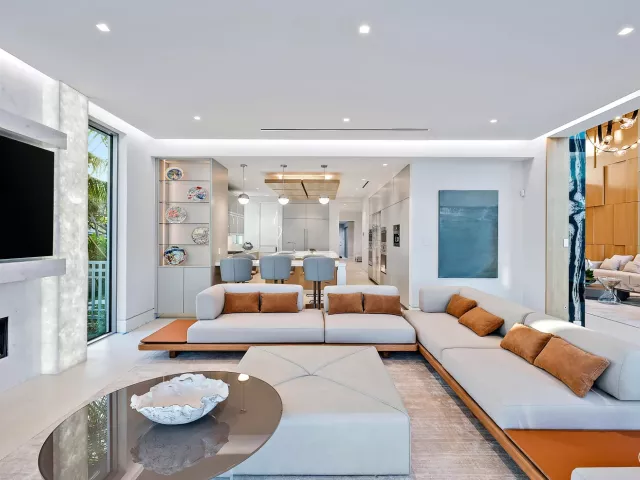 7-bedroom home for sale in West Palm Beach - 3030 WASHINGTON Road - MondialRealty