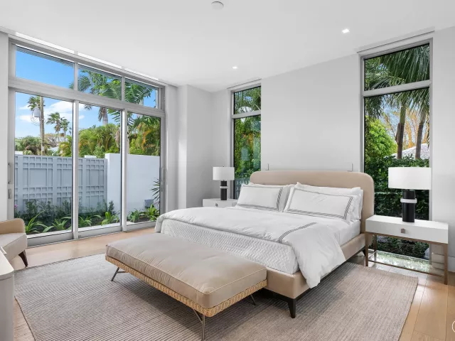7-bedroom home for sale in West Palm Beach - 3030 WASHINGTON Road - MondialRealty