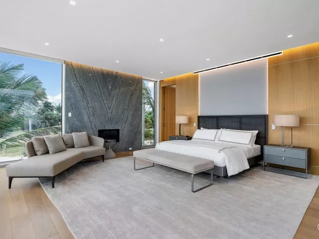 7-bedroom home for sale in West Palm Beach - 3030 WASHINGTON Road - MondialRealty