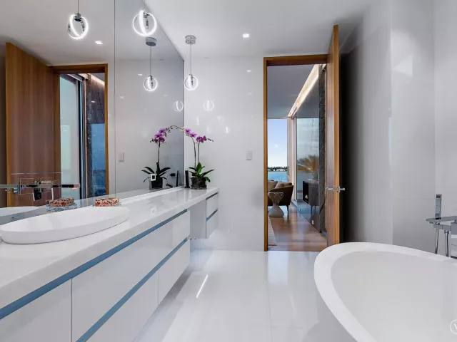 7-bedroom home for sale in West Palm Beach - 3030 WASHINGTON Road - MondialRealty