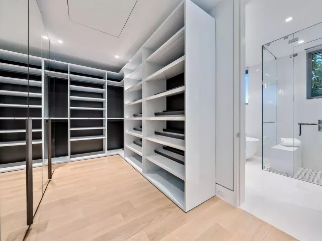 7-bedroom home for sale in West Palm Beach - 3030 WASHINGTON Road - MondialRealty