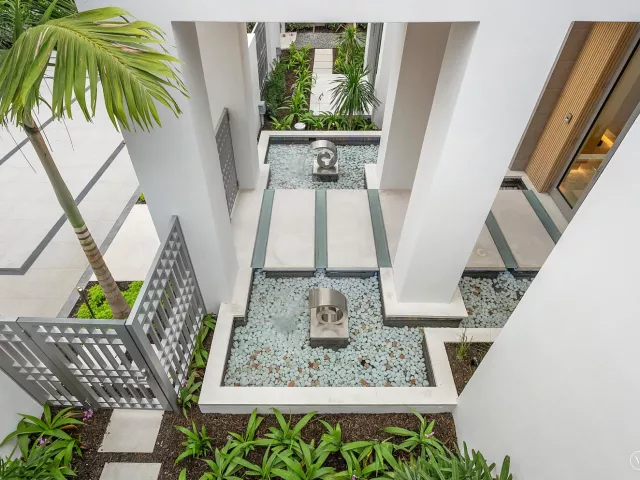 7-bedroom home for sale in West Palm Beach - 3030 WASHINGTON Road - MondialRealty