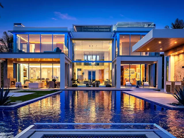 7-bedroom home for sale in West Palm Beach - 3030 WASHINGTON Road - MondialRealty
