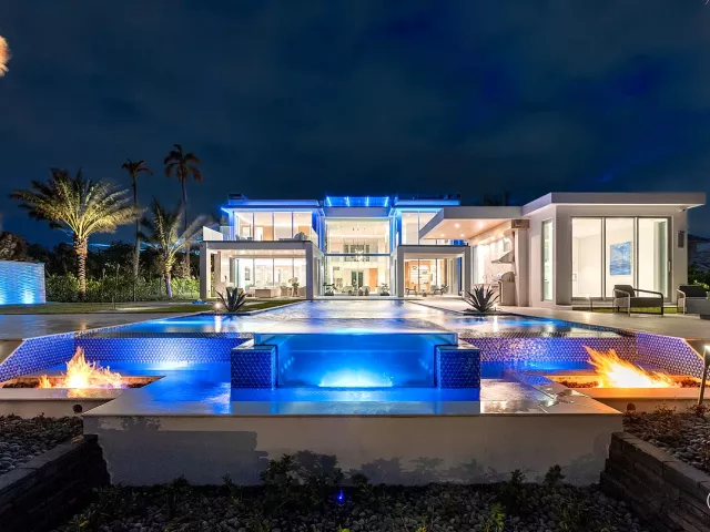 7-bedroom home for sale in West Palm Beach - 3030 WASHINGTON Road - MondialRealty