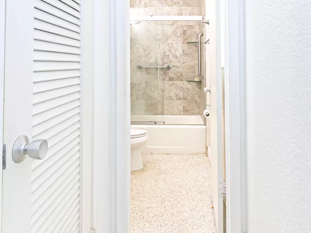 3-bedroom home for sale in West Palm Beach - 2395 Edgewater Drive - MondialRealty