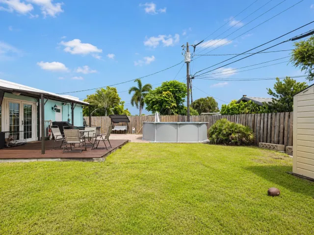 3-bedroom home for sale in West Palm Beach - 2395 Edgewater Drive - MondialRealty