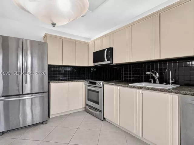 3-bedroom home for sale in Miami - 1130 NE 210th Ter - MondialRealty