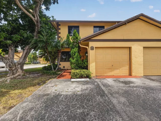 3-bedroom home for sale in Miami - 1130 NE 210th Ter - MondialRealty