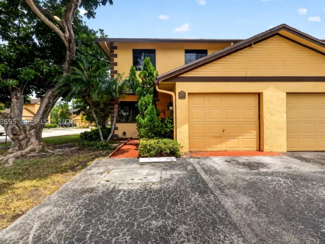 3-bedroom home for sale in Miami - 1130 NE 210th Ter - MondialRealty