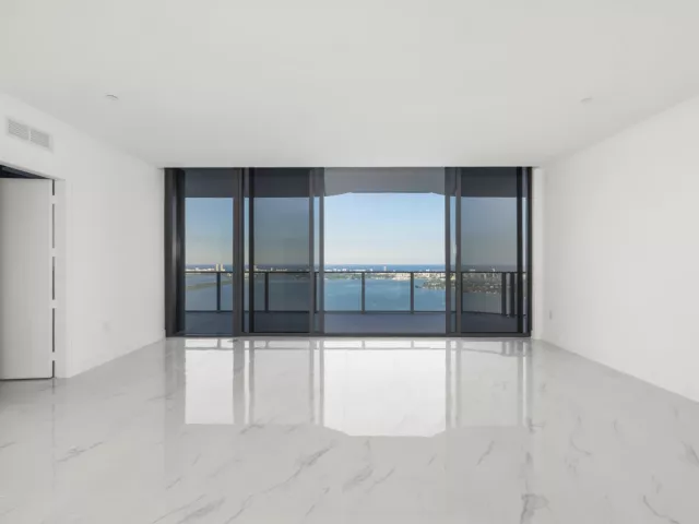 5-bedroom condo for sale in Miami - 700 NE 24th Street PH 6003 - MondialRealty