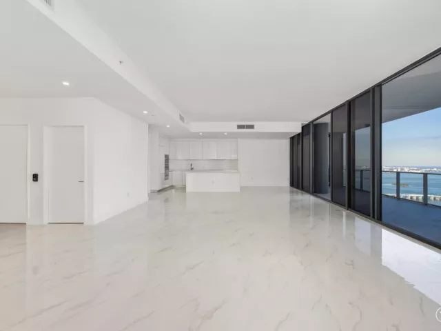 5-bedroom condo for sale in Miami - 700 NE 24th Street PH 6003 - MondialRealty