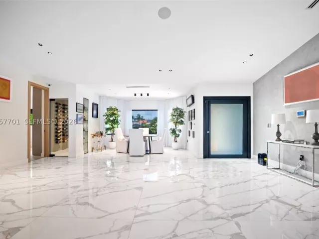 5-bedroom home for rent in North Miami Beach - 16431 NE 34th Ave - MondialRealty