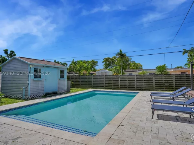 3-bedroom home for sale in Hollywood - 3338 Cleveland St - MondialRealty