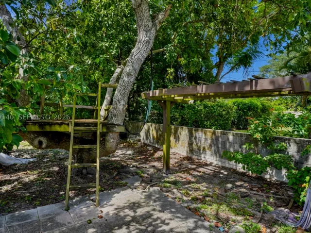 3-bedroom home for sale in Hollywood - 3338 Cleveland St - MondialRealty