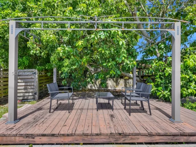 3-bedroom home for sale in Hollywood - 3338 Cleveland St - MondialRealty