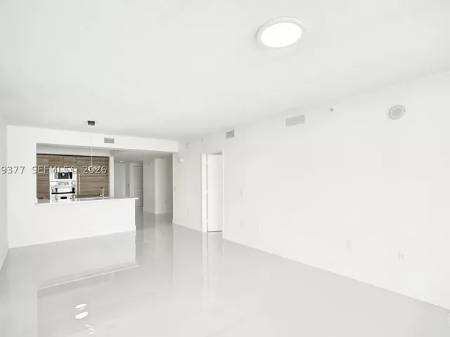 2-bedroom condo for rent in Sunny Isles Beach - 330 Sunny Isles Blvd 5-805 - MondialRealty