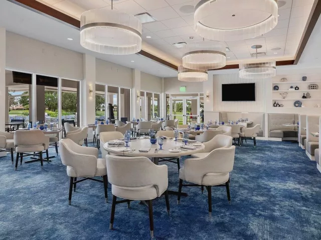 home for sale in Boca Raton - 4752 BOCAIRE Boulevard - MondialRealty