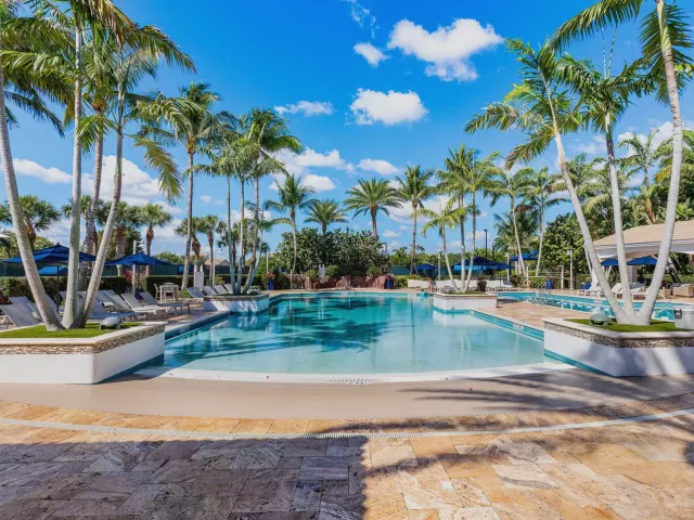 home for sale in Boca Raton - 4752 BOCAIRE Boulevard - MondialRealty