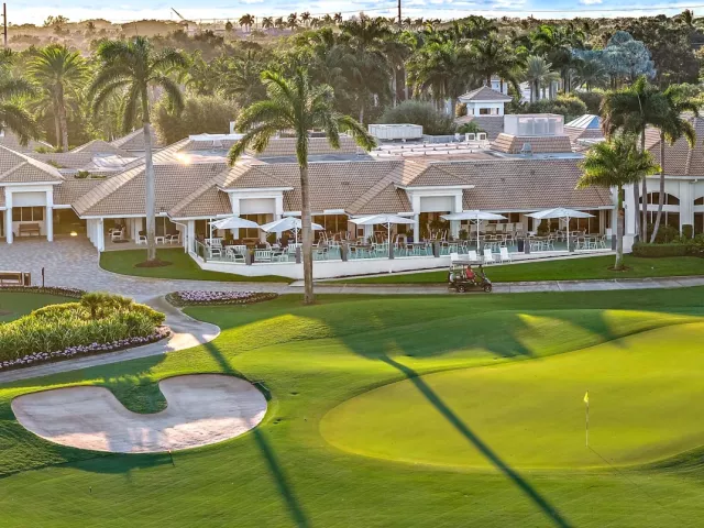 home for sale in Boca Raton - 4752 BOCAIRE Boulevard - MondialRealty