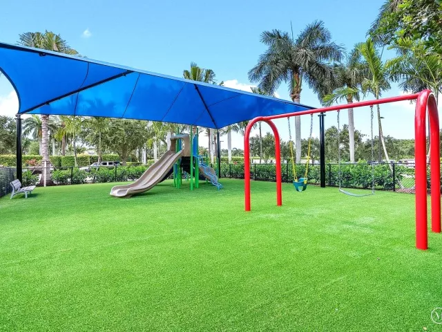 home for sale in Boca Raton - 4752 BOCAIRE Boulevard - MondialRealty
