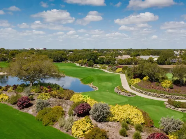 home for sale in Boca Raton - 4752 BOCAIRE Boulevard - MondialRealty