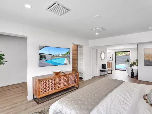 3-bedroom home for rent in Fort Lauderdale - 5501 NE 18TH Terrace - MondialRealty