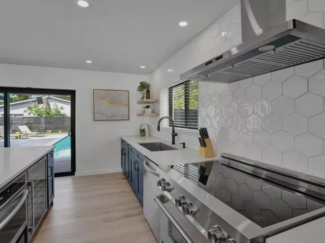 3-bedroom home for rent in Fort Lauderdale - 5501 NE 18TH Terrace - MondialRealty