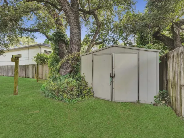 3-bedroom home for rent in Fort Lauderdale - 300 SW 19TH Avenue - MondialRealty