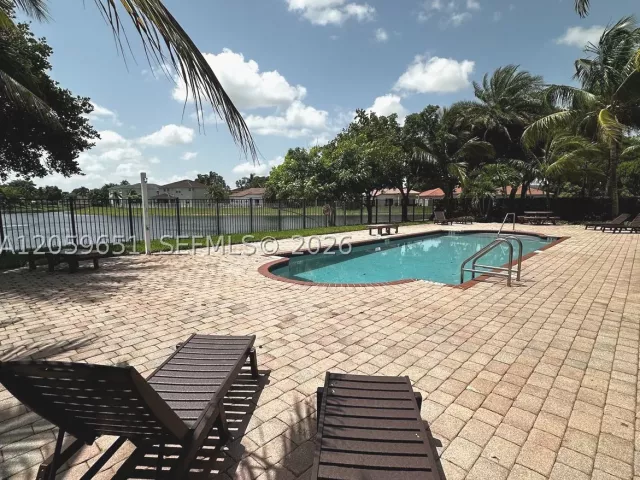 3-bedroom home for sale in Miami - 16673 SW 78 Terrace - MondialRealty