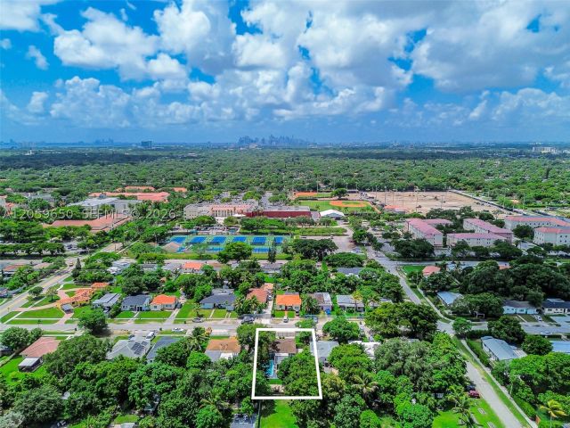 4-bedroom home for sale in Miami - 65 NW 116th St - MondialRealty