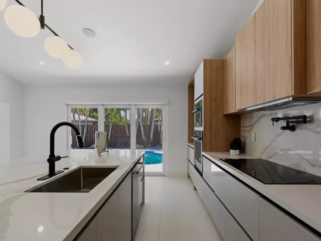 4-bedroom home for sale in Delray Beach - 3605 SW 23rd Street - MondialRealty