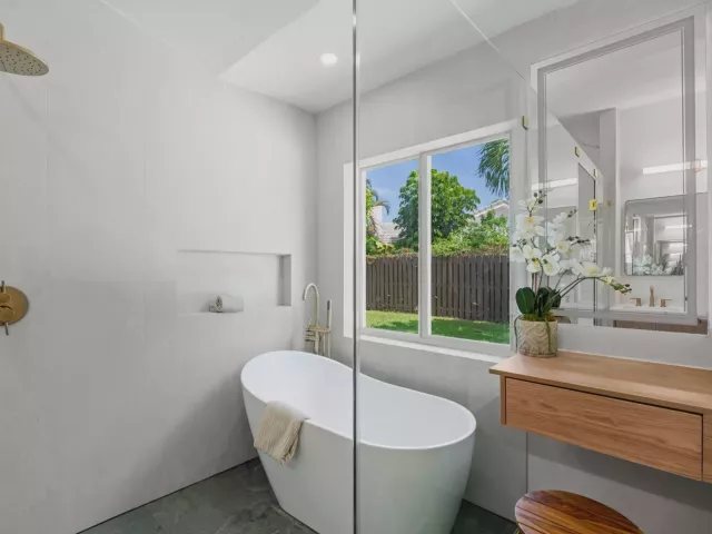 4-bedroom home for sale in Delray Beach - 3605 SW 23rd Street - MondialRealty
