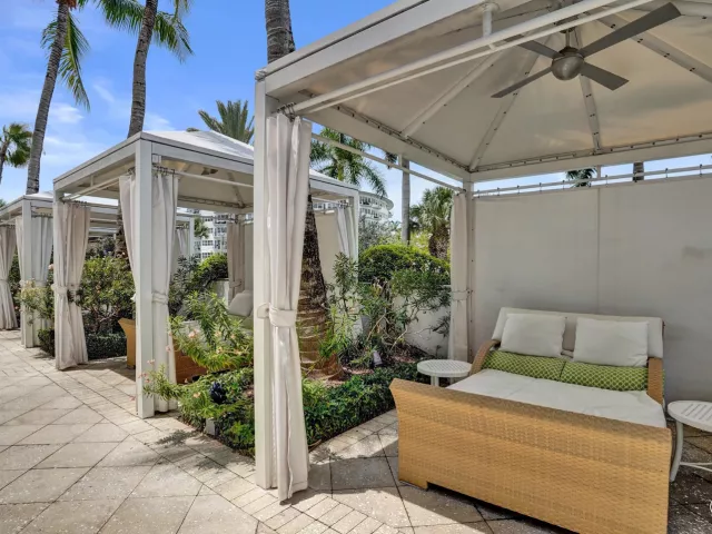 2-bedroom condo for sale in Fort Lauderdale - 2821 N Ocean Boulevard 1106S - MondialRealty