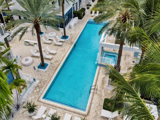 2-bedroom condo for sale in Fort Lauderdale - 2821 N Ocean Boulevard 1106S - MondialRealty