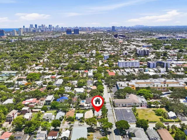 3-bedroom home for rent in Hollywood - 1658 JACKSON Street - MondialRealty