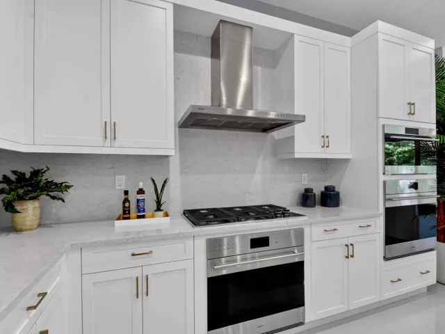 3-bedroom home for sale in West Palm Beach - 415 42nd Street - MondialRealty