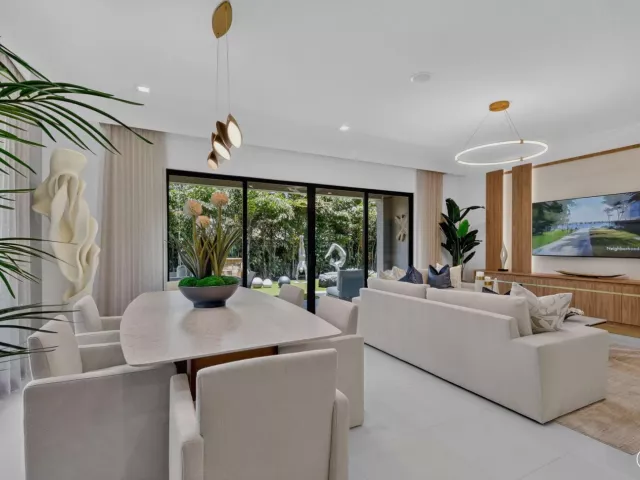 3-bedroom home for sale in West Palm Beach - 415 42nd Street - MondialRealty