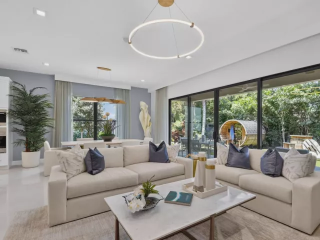 3-bedroom home for sale in West Palm Beach - 415 42nd Street - MondialRealty